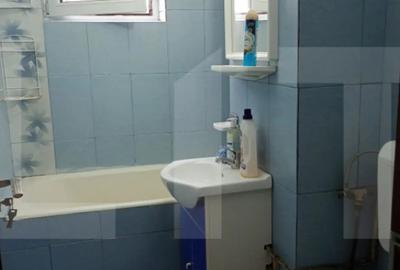 Apartament cu 2 camere semidecomandat, mobilat în Simeria