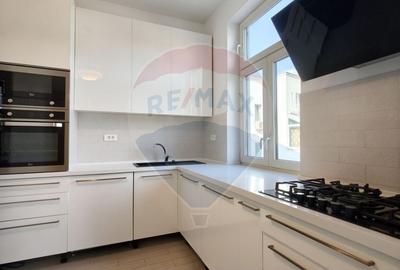 Casă cu 6 camere cu Teren 180 Mp în Dorobanți - 12