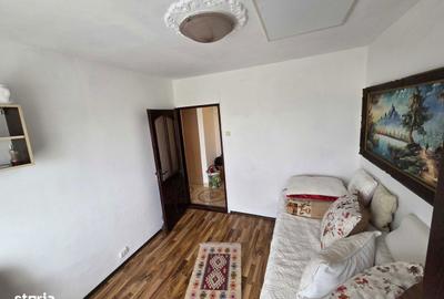 Apartament cu 2 camere decomandat în Florilor - 3