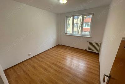 Apartament cu 4 camere decomandat în Rahova - 3