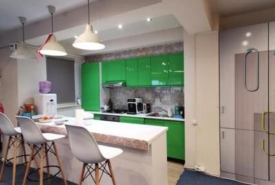 Teren construcție, de 135 mp, în P-ța Romană - 17