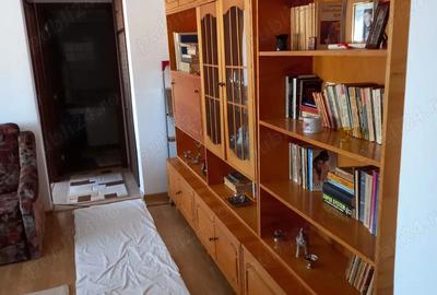 Apartament cu 3 camere semidecomandat în Govândari - 2
