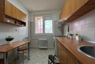 Apartament cu 2 camere semidecomandat, mobilat în Titan - 9