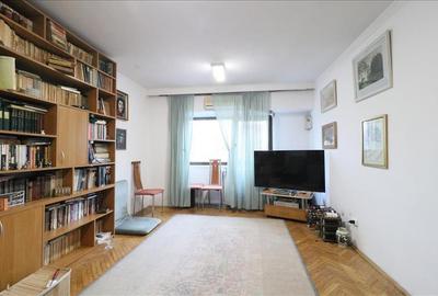 Apartament 3 camere, 2 bai, Independentei UMF, etaj 2, boxa in proprietate - 2