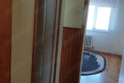 Apartament cu 4 camere decomandat în Central - 1