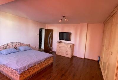 Apartament cu 3 camere semidecomandat în Craiovița Nouă - 8