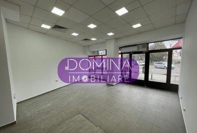 Spa?iu comercial cu vitrina stradala - 8 Mai - 9