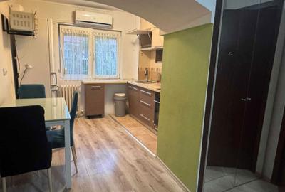 Apartament cu 3 camere decomandat în Central - 1