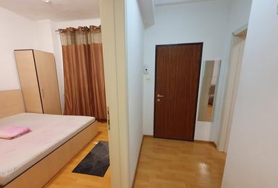 Universitate Universitate - 8