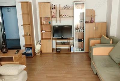 Inchiriez Apt 2 cam - 9