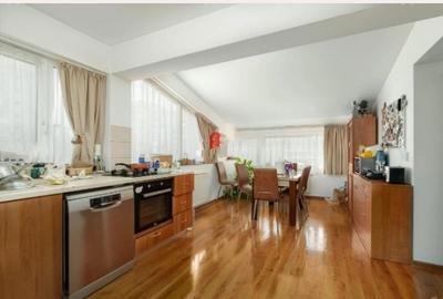 Rahova, Casa-Vila ,2005,, parter/2,Amenajata,6 bai,locuri parcare,centrala - 6