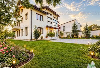 Casă cu 4 camere în Ostratu