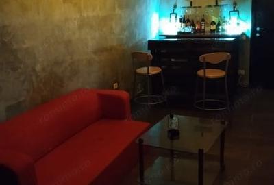 Casă cu 6 camere cu Teren 225 Mp în Domnești