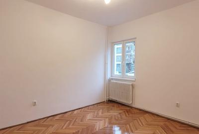 De vânzare apartament renovat, 64 mp, 2 camere pe strada Horea - 9
