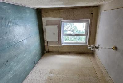 Apartament cu 3 camere semidecomandat în Vest - 2