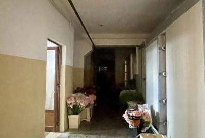 Spațiu comercial, de 1,217 mp, în Central - 14