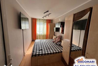 Apartament cu 2 camere decomandat în Micro 40