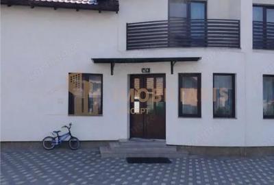 Apartament cu 3 camere, mobilat în Independenței - 2