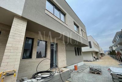 Duplex cu 4 camere cu Canalizare în Florești - 1