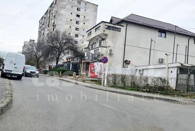 Spațiu comercial, de 88 mp, în Micro 20