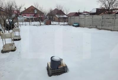 Casă cu 2 camere cu Teren 480 Mp în Plopi