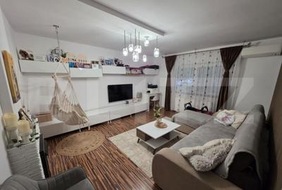 Apartament cu 3 camere decomandat în Micro 16 - 1