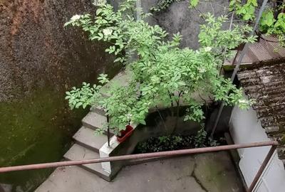 Vind casa cu etaj in centru Resita - 9