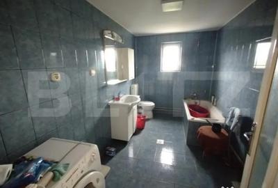 Casă cu 5 camere cu Teren 817 Mp în Central - 2