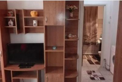 Apartament cu 2 camere decomandat, mobilat în City Park Mall