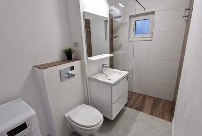 Apartament cu 3 camere în Miorița - 1