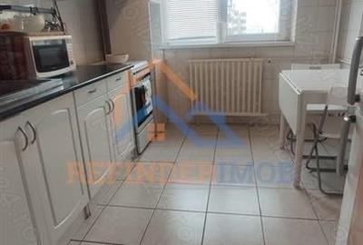 Vanzare Apartament cu 2 camere, zona Panduri - 3