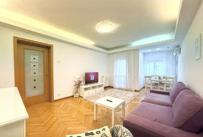 Apartament cu 2 camere decomandat, mobilat în P-ța Unirii