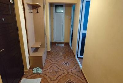 Apartament cu 4 camere semidecomandat în Runcu - 18