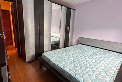 Apt. 2 camere, et. 2, decomandat, Resita, mobilat si utilat, parcul copilului