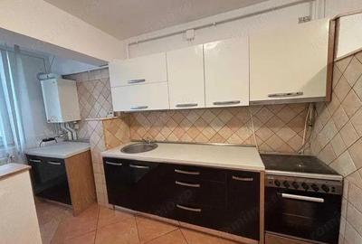 Dambu Pietros - Vanzare apartament 3 camere - B-dul. 1848 - 1