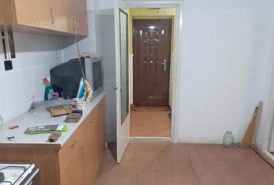 Garsonieră decomandată în Barieră - 1