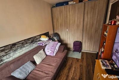 Apartament cu 3 camere semidecomandat în Valea Rosie - 10
