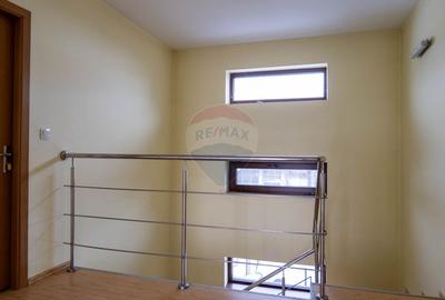 Casă cu 5 camere cu Teren 420 Mp în Dobroești - 12