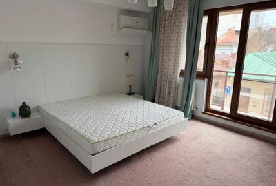 Apartament cu 3 camere decomandat, mobilat în P-ța Victoriei - 3