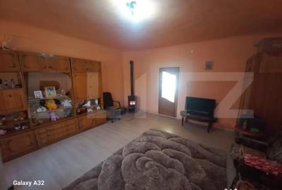 Casă cu 4 camere cu Teren 2500 Mp în Central - 6