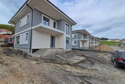 Casă individuală cu 5 camere cu Teren 500 Mp în Chinteni - 1