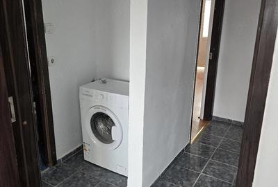 Apartament cu 3 camere decomandat în Central - 1