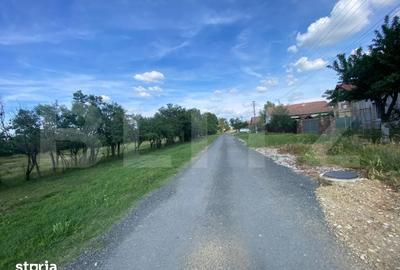 Teren de 550 mp, în Chevereșu Mare