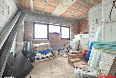 Spațiu comercial, de 1,000 mp, în Valea Seacă - 2