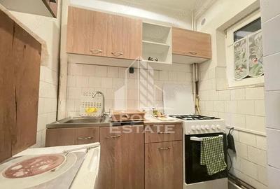 Garsonieră decomandată, mobilată în Micălaca