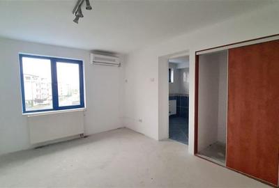 Spațiu comercial, de 660 mp, în Fratelia - 7