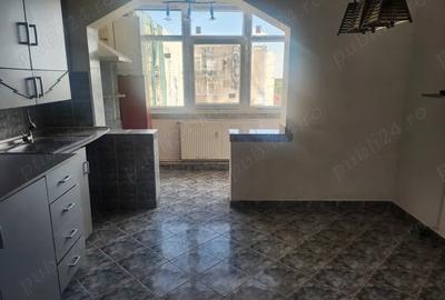 De vanzare apartament 4 camere Sannicolau Mare, la 5 min de spitalul ora?enesc - 7