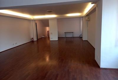 Casă cu 5 camere în Dorobanți - 11