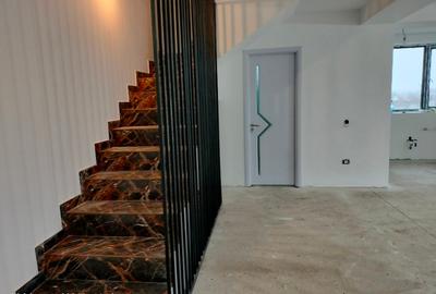 Duplex cu 6 camere cu Teren 200 Mp în Dumbrăveni - 4