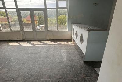 Casă cu 4 camere în Bistrița - 14